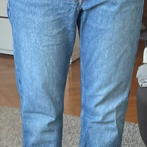 Jeans - Helt nya jeans utan fläckar! Storlek 29. Säljer pga att jag inte använder de. Supersköna 
