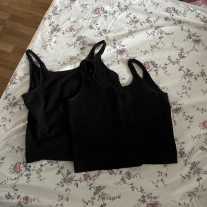 Två svarta linnen  - Två svarta linnen säljs tsm i bra 