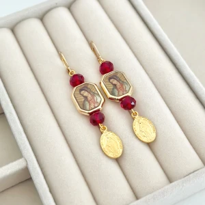 Maria örhängen  - Nickelfria ca 6-7cm långa 