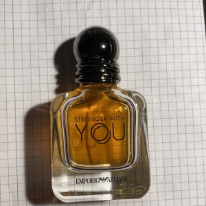 SWY  - 30 ML swy säljes. Knappt använd då jag inte tycker om den så mycket. Nypris ca550 kr. 