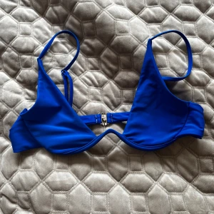 Bikinitopp  - Bikinitopp från shein, använd ett par gånger under en sommar🩷