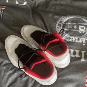 Säljer mina Air Jordan Max Aura 3. Skick 7av10 - Storlek 39. Skick 7av10👍