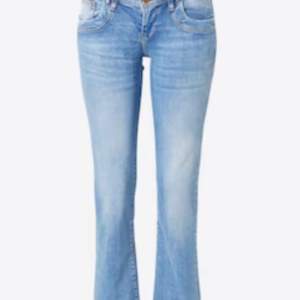 Ltb jeans Valerie i storlek 28/32 men passar även 27/32. Säljer för att de inte kommer till användning. Köparen står för frakten 💓