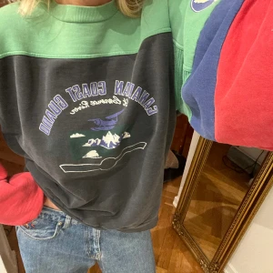 sweatshirt  - bra skick! jag är 165 cm lång och brukar ha 38 i stolek! skriv om ni har frågor ⚡️