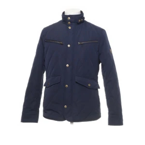 Bondelid jacka - Bondelid jacka i skick 9/10 Använd fåtal gånger  Nypris ≈ 1500 