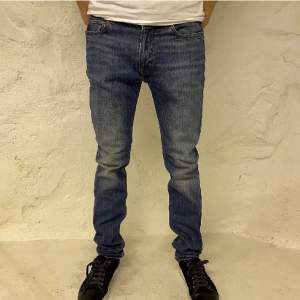 Säljer mina snygga Acne Studios jeans som är i ny skick. Ny pris runt 3000 ( hör av er vid frågor och funderingar! )