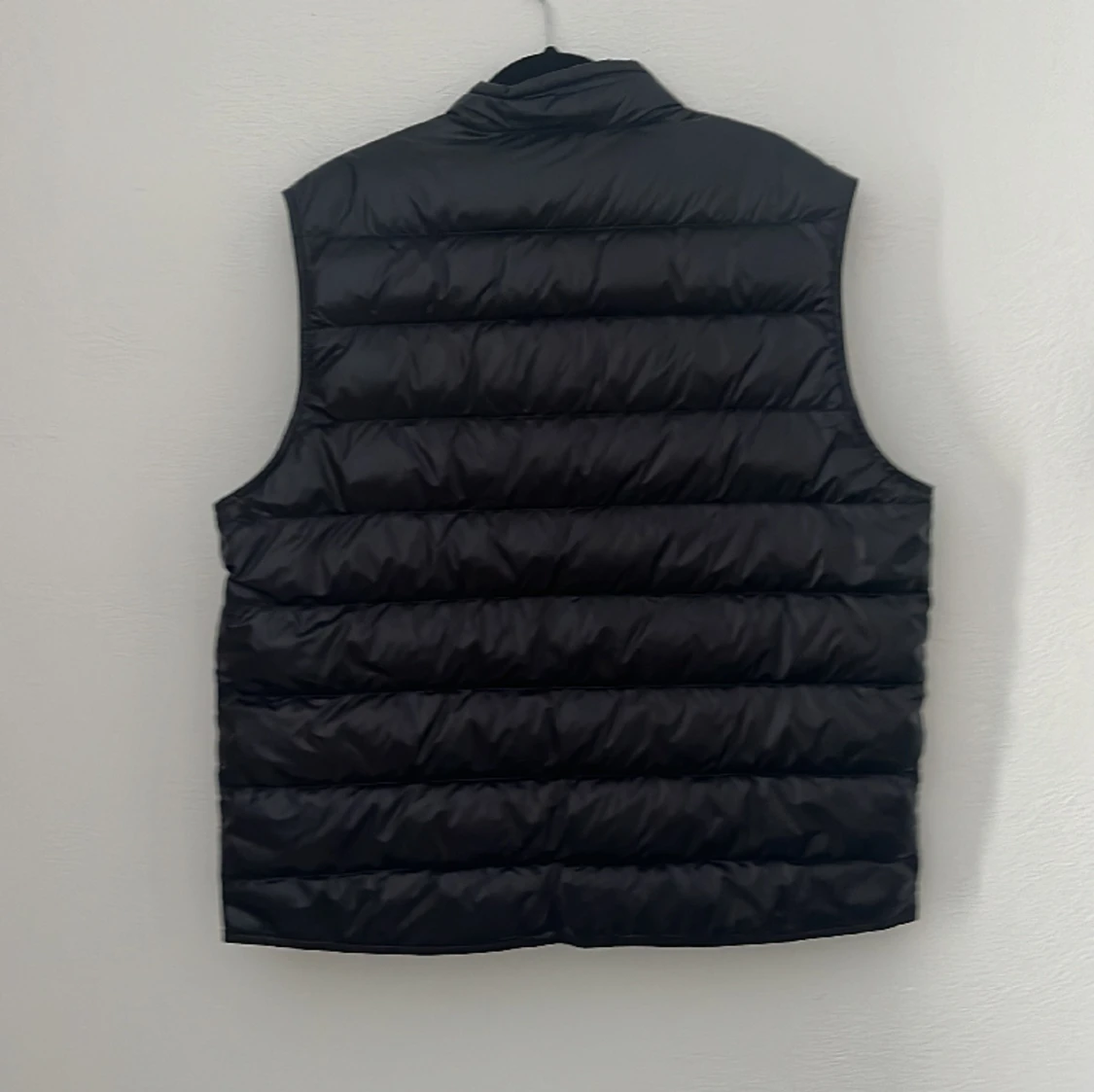Moncler gui väst stl 6  - 90