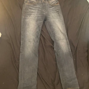 Jack and Jones jeans - Snygg tvätt och perfekt passform! Nypris: 900