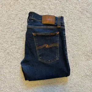 32/30 Nudie Jeans modell Long John. Riktigt fräscha jeans i nyskick cond 9,5/10