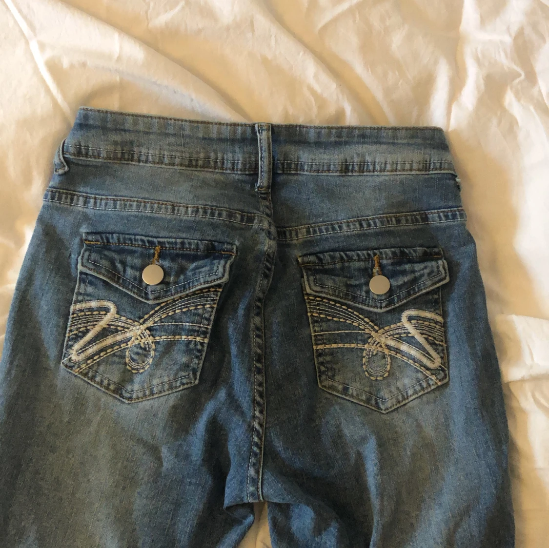 Low waist bootcut jeans, storlek XS - 90