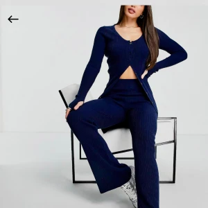 Stickat co ord-set  - Säljer båda plaggen för ett pris. Slutsålt på Asos!! 
