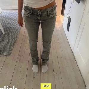 Super fina ltb jeans, bilden är lånad. Säljer pga att dem är för stora