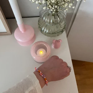 Armband  - Våriga armband! 🌷✨☀️ Pris: 35kr  Frakt:18kr
