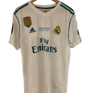 Ronaldo Champions League  - Ronaldo Champions League tröja med alla Champions League loggor.  Final versionen 2018