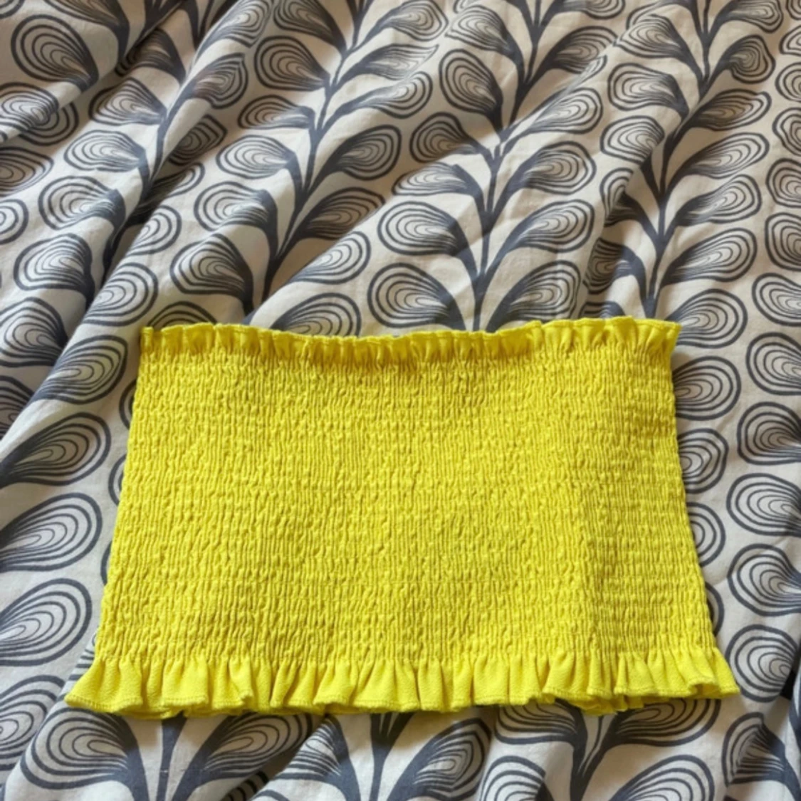 Gul magtröja💛 - 91