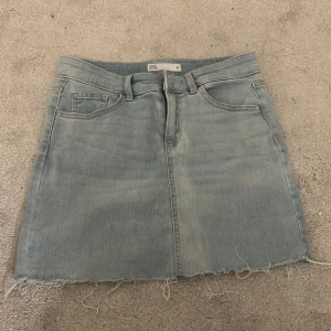 Jeanskjol  - Snygg jeanskjol💕