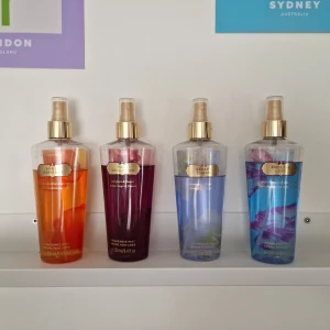 4 stycken Victoria Secret bodymists - 4 Stycken använda Victoria Secret bodymists i dofterna Amber romance, Pure seduction, Secret charm och Endless love.