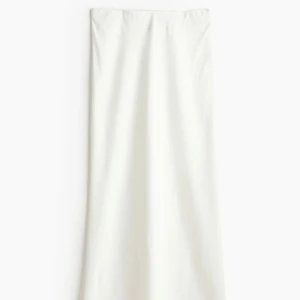 Linnekjol  - Linnekjol slutsåld från hm 