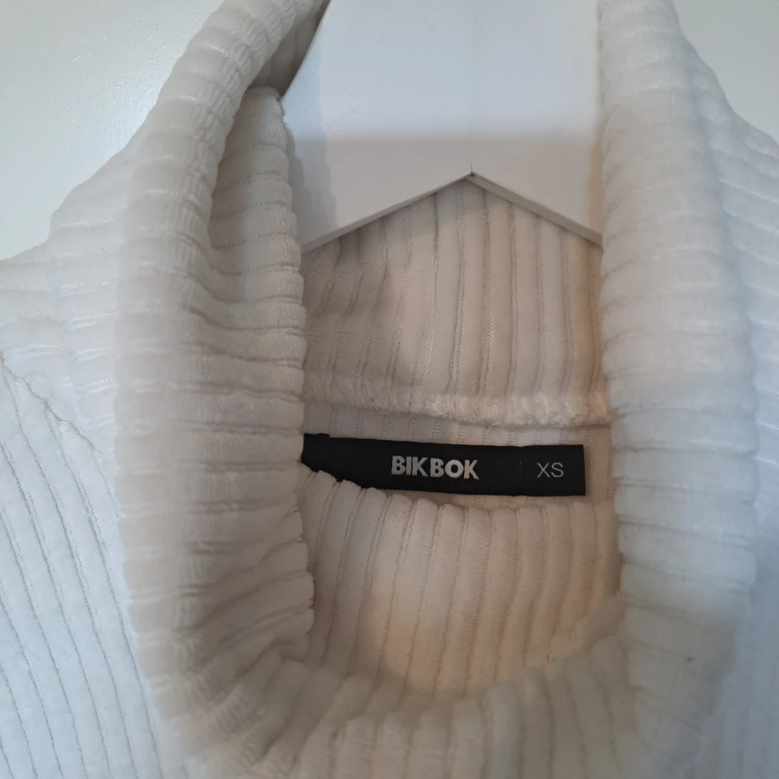 Jättefin vit polotopp - 91