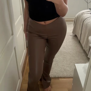Ljusbruna skinnbyxor - Storlek xs, jättefint skick💓