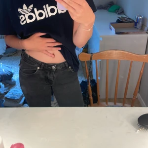 Jeans  - ett par jeans från lager 157! Knappt använda och jätte snygga 🙏🏻 Pris kan diskuteras 