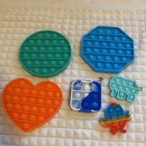 Sex stycken pop its. - Sex stycken pop its i ny skick. Säljer alla tillsammans.🫶