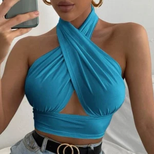 Blå topp - En blå topp ifrån Shein, använd 2-3 gånger🩵