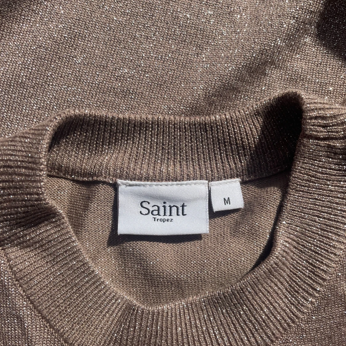 Glittrig beige T-shirt - 91