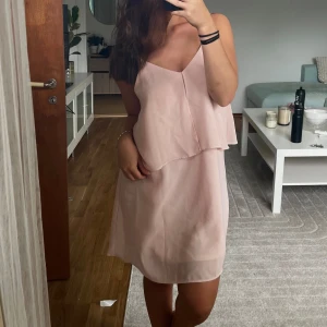 Rosa klämming - Super fin rosa klänning i storlek S 💖