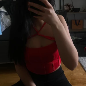 Topp - Från bershka knappt använd