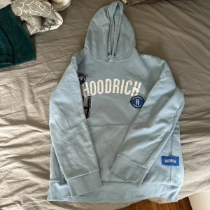 Hoodrich hoodie - Hoodrich hoodie i storlek XL, bra skick inga defekter. 