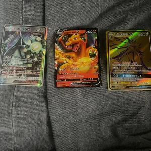 Pokemon - Säljer dessa pokemon kort som är sällsynta som går för bra värde😁. St 40kr Alla = 100kr