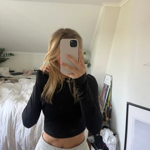 Tröja  - Tröja från bershka köpt i London förra hösten 