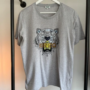 Kenzo t-shirt - Bra skick  Pris går att diskutera 