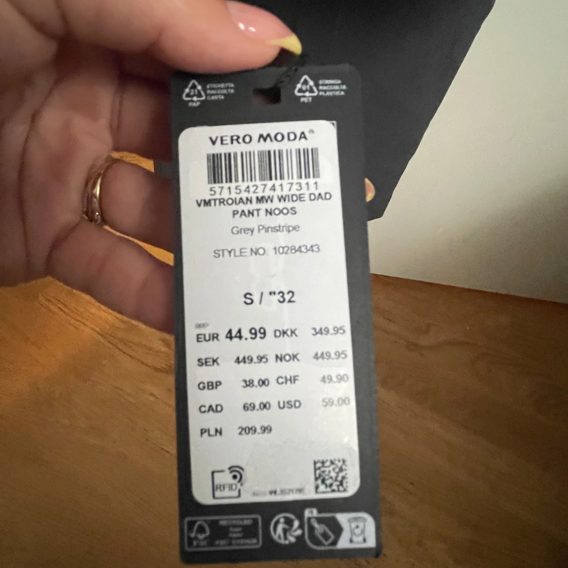 Vero Moda kostymbyxor oanvända - 90