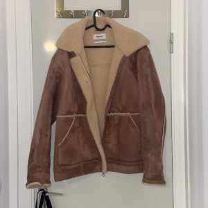 Pilotjacka brun - Använd fåtal gånger. Gott skick.