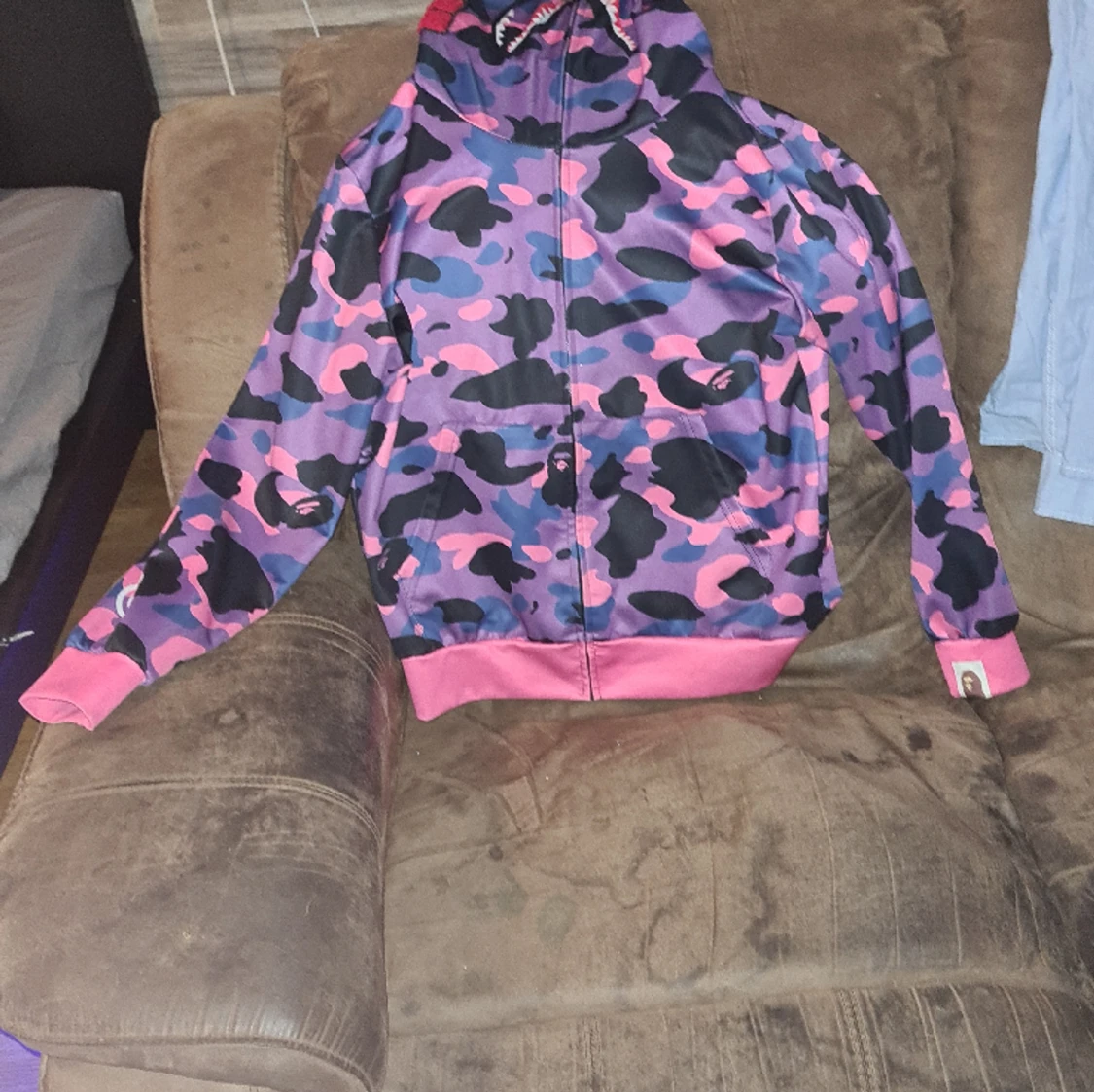 Säljer en babe tröja