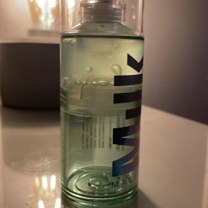 Milk primer - Köpt för 550kr o typ 1/3 kvar, 80kr