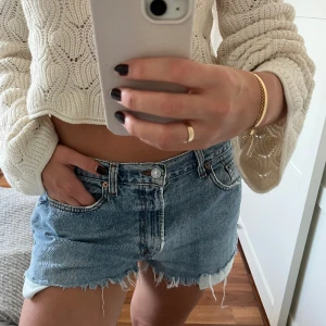 Levisshorts - Storlek 32💗 köpare står för frakt