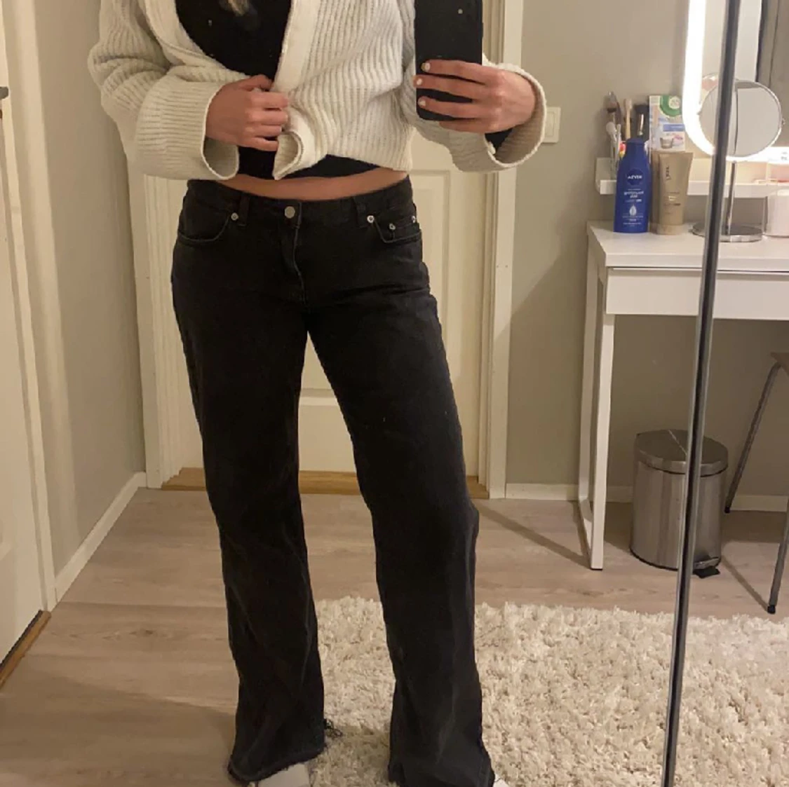 Lågmidjade svarta jeans
