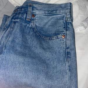 Blåa jeans
