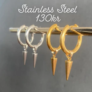 Örhängen  - Frakt 18kr❤️