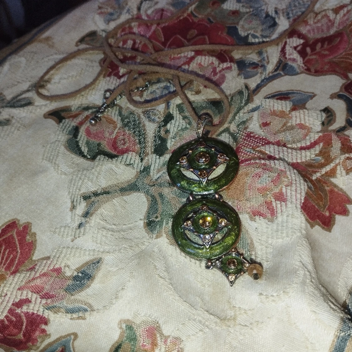 Gamla och nya smycken