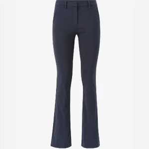 Kostymbyxor - Säljer dessa kostymbyxor ifrån ellos. Dom är marinblåa och det är storlek 36. Har använt dom fåtal gånger.