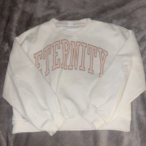 Eternity långärmad tröja - Jätte fin tröja, i storlek 134-140, men är oversized typ till xxs❤️ har använt kanske 2 ggr