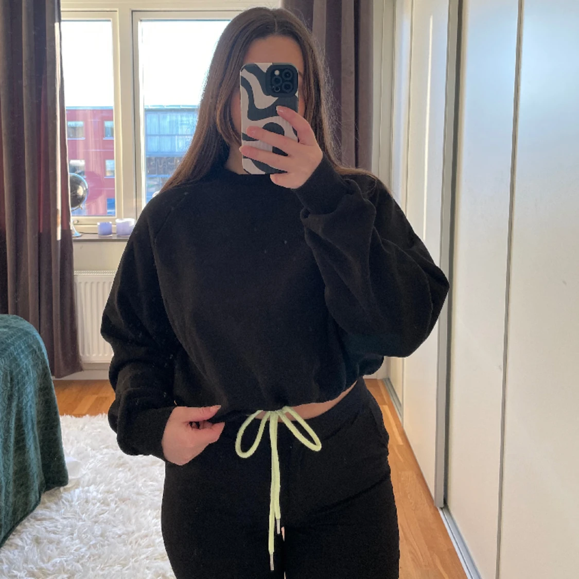 Svart sweatshirt - 91