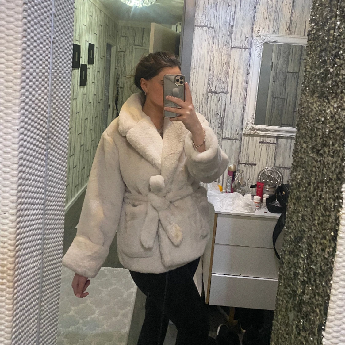 En mjuk pälskappa - 90