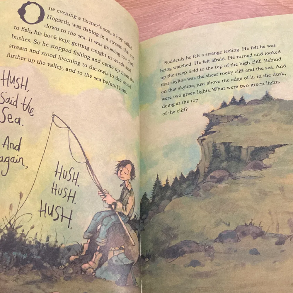 Lättläst barnbok på engelska med vackra illustrationer som passar för åldrarna 9-12 år. Fungerar även utmärkt för äldre i syfte att lära sig engelska. Boken är helt ny, fläckfri. 128 sidor.  Skriven av Ted Hughes. Övrigt.