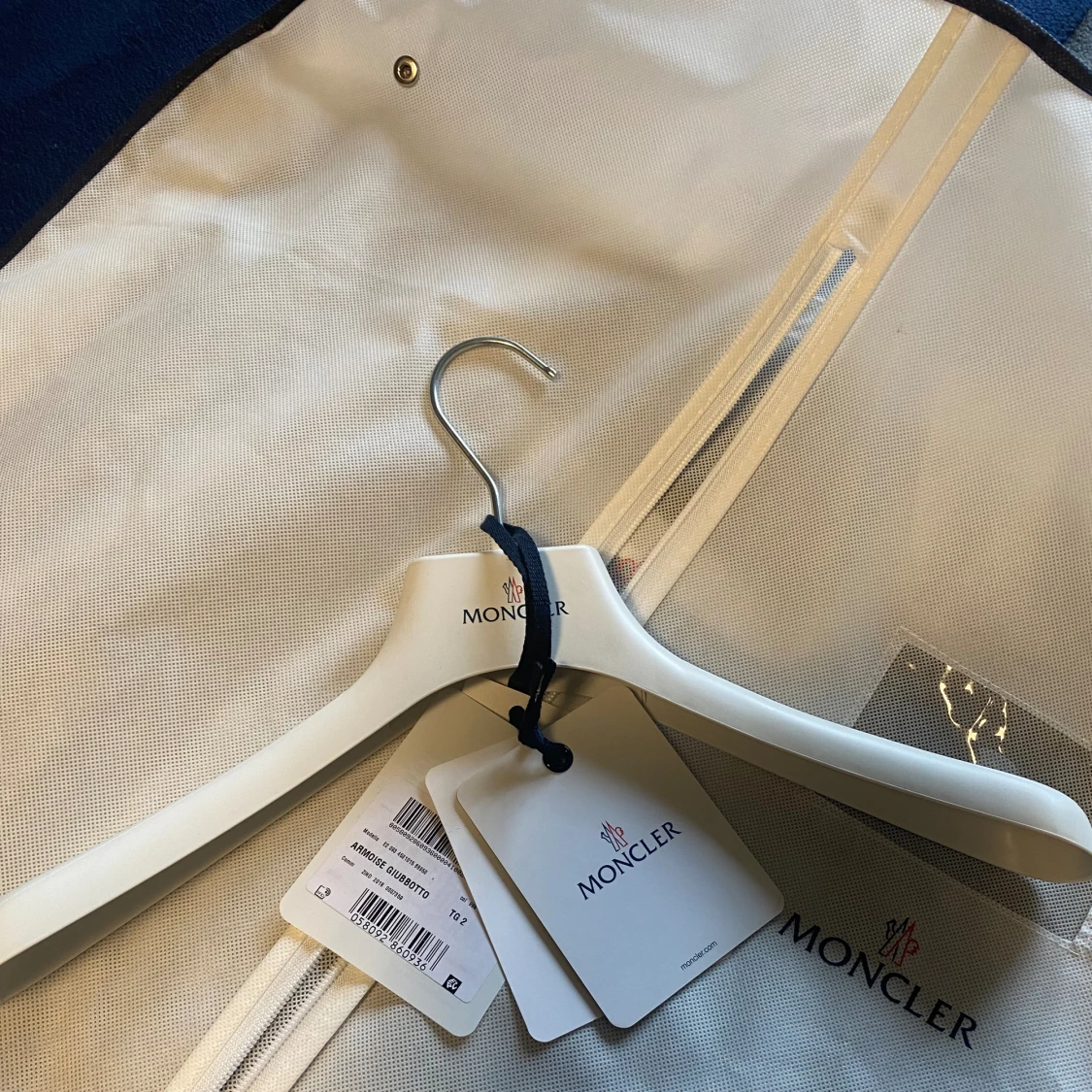 Jacka Moncler  - 93