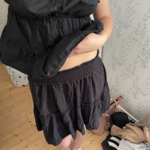Volang kjol  - Säljer denna söta kjol 🤗💕☺️